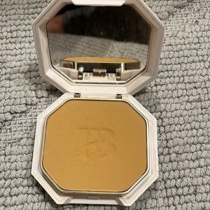 Fenty Beauty powder foundation 330